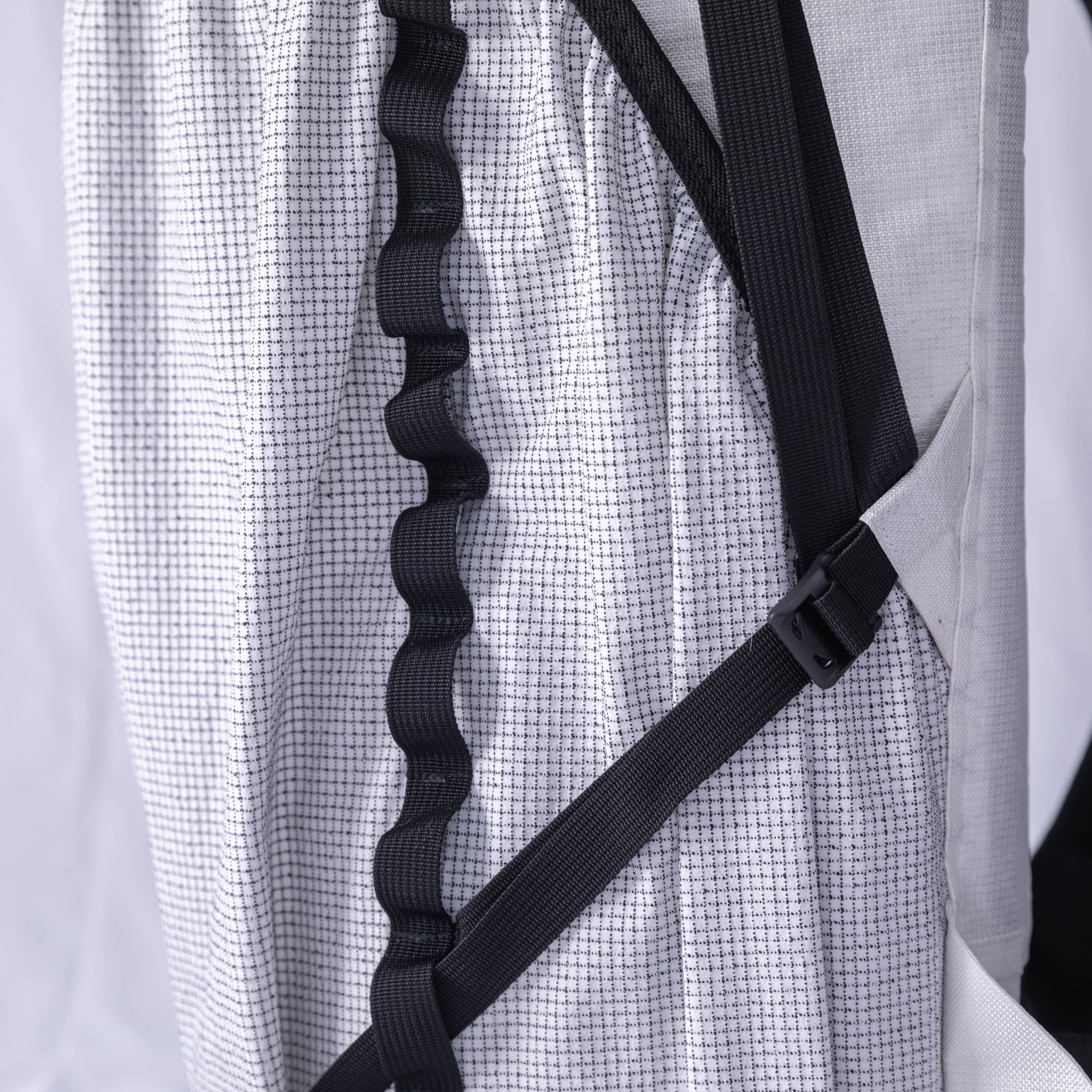 9.3 oz Stretch Mesh Nylon 6.6 with Dyneema®