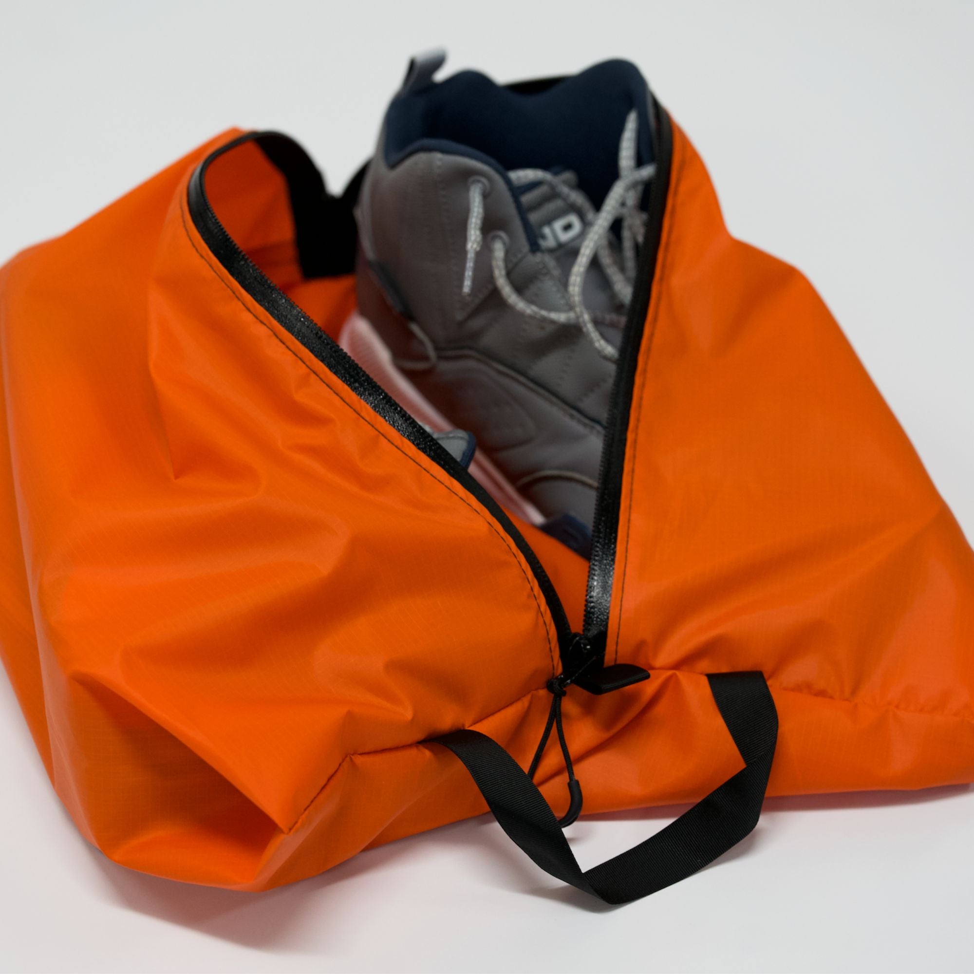 Lay-Flat Travel Bag Kit