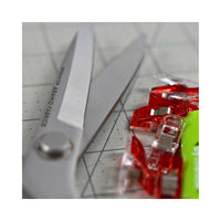 Kai Scissors 7240-AS: 9 1/2-inch Serrated Edge UHMWPE Shears