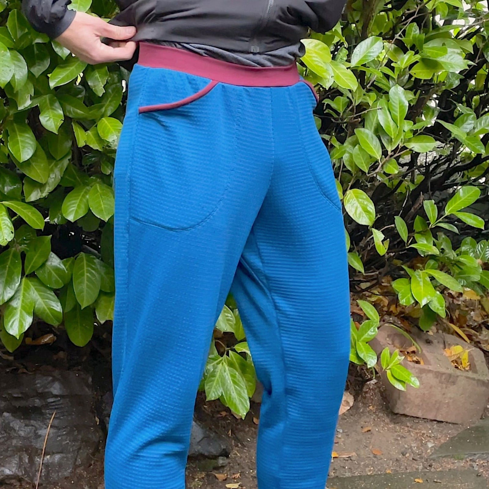 Free sewing patterns for harem trousers/sweatpants. Quick sewing  project | Pants sewing pattern, Harem pants pattern, Pattern drawstring